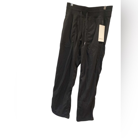 NWT Lululemon dance studio mid rise pant BLACK Size: 8 - Picture 1 of 5